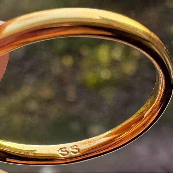 Vermeil Floral Signet Ring - Picture 5 of 6